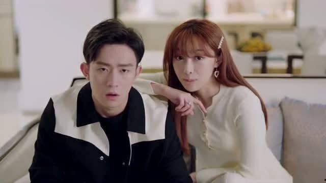 情侣拥抱吃瓜视频大全下载,吃瓜群众纷纷下载收藏！