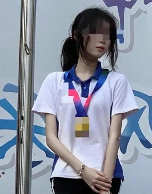 家长的闺蜜吃瓜视频播放,家长圈里的那些事